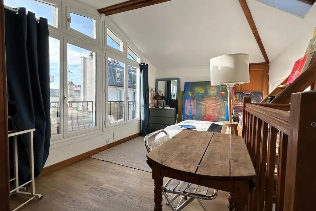 Apartment Rare : Duplex Au Sommet De Montmartre/sacre-coeur *